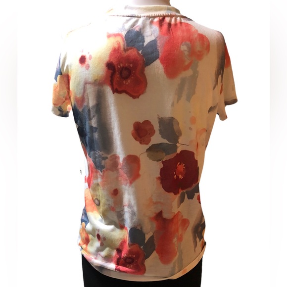 Exclusive Floral Tee - Picture 2 of 3